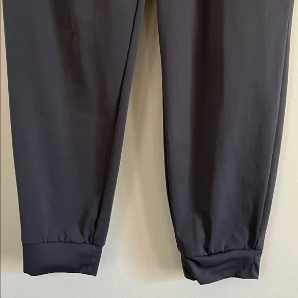 Uniqlo Women's Charcoal Jogger Pants - Picture 6 of 15